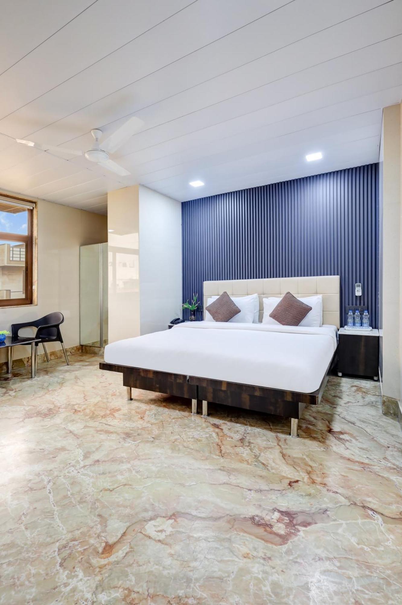 Hotel Singh Palace デリー エクステリア 写真